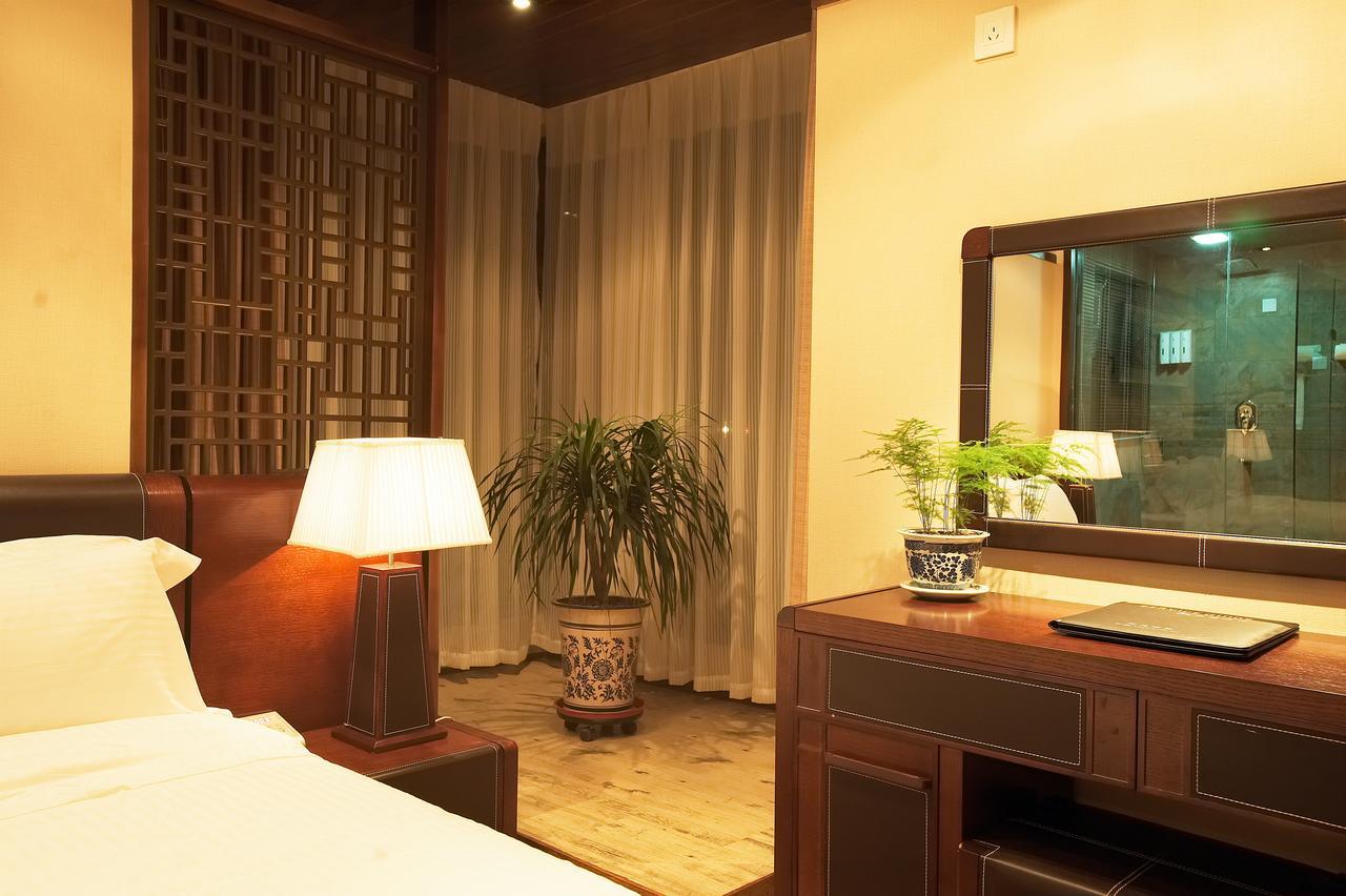Hotel Xinjiang Yema International Clubhouse Urumqi Exterior foto