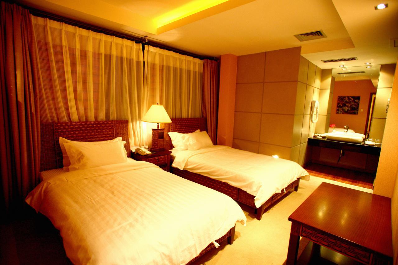 Hotel Xinjiang Yema International Clubhouse Urumqi Exterior foto