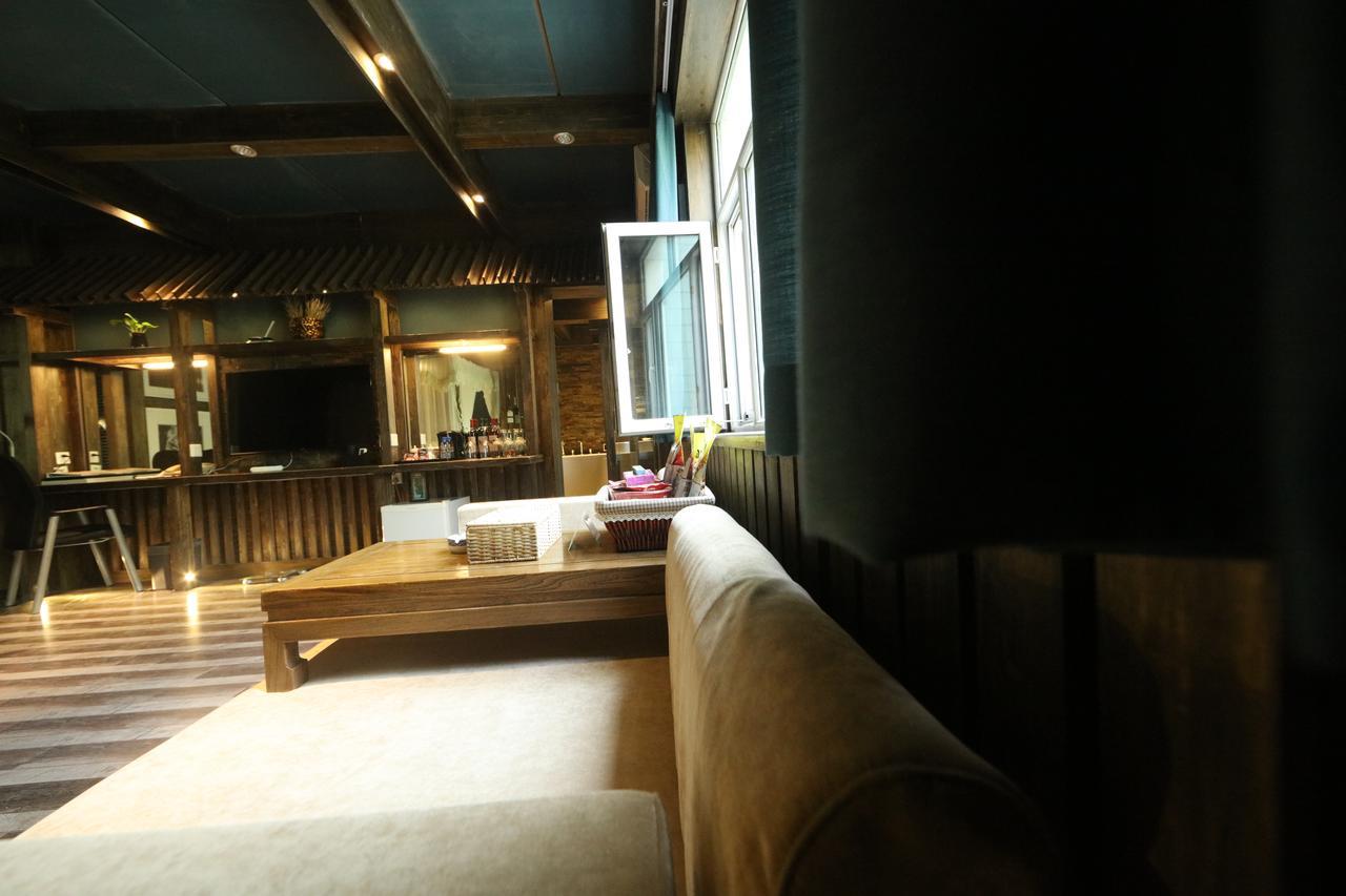Hotel Xinjiang Yema International Clubhouse Urumqi Exterior foto