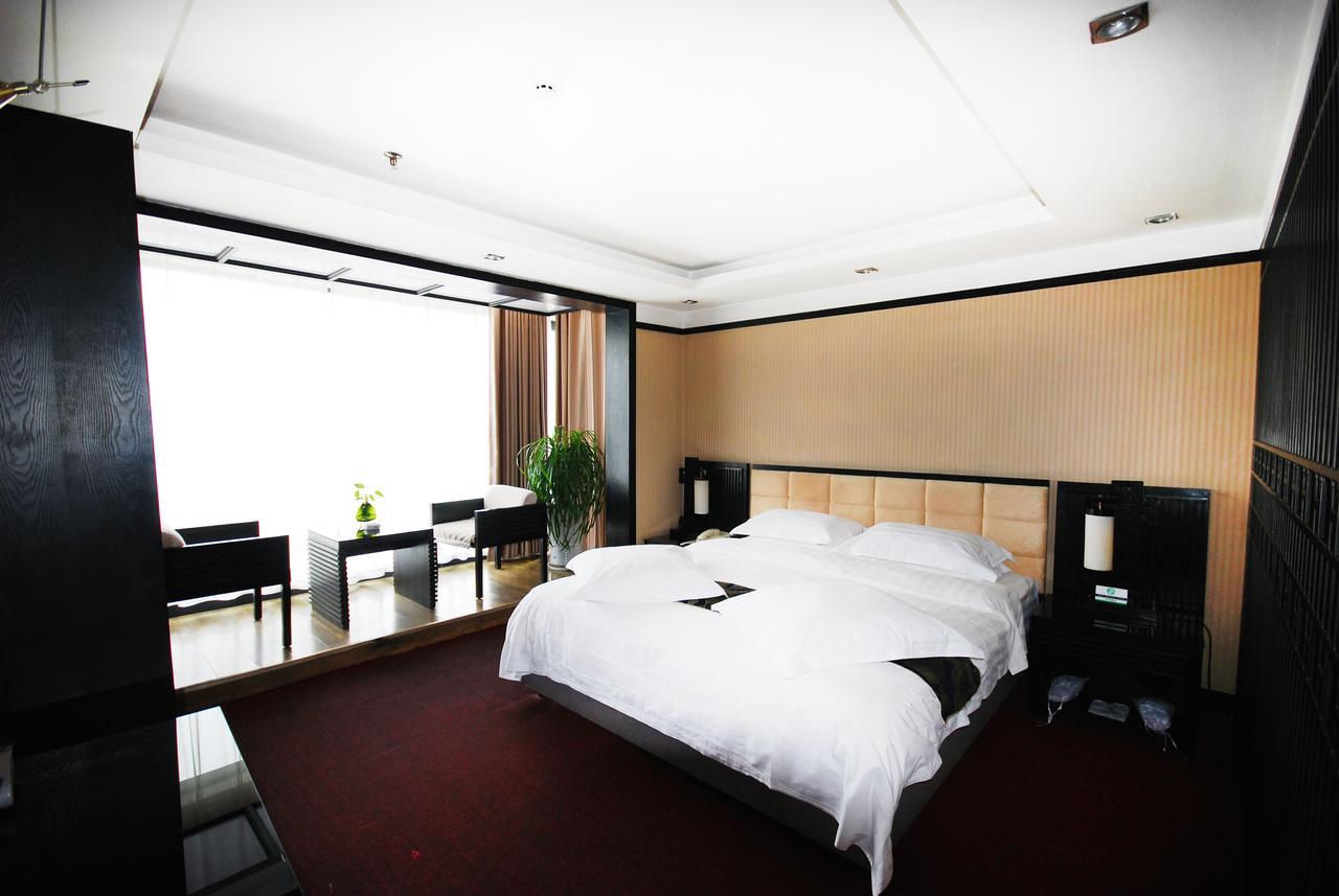 Hotel Xinjiang Yema International Clubhouse Urumqi Exterior foto